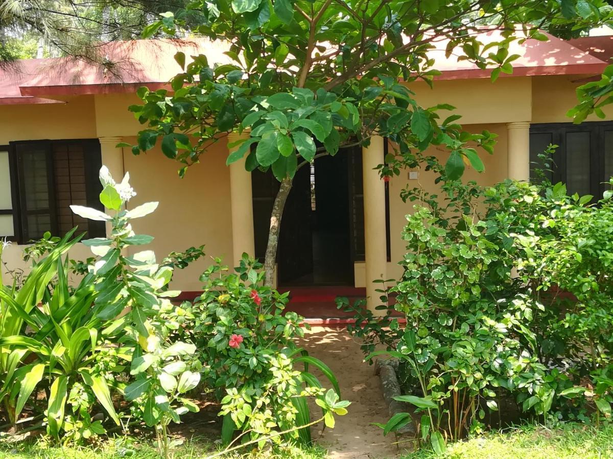 Sukriti Beach Resort Varkala Εξωτερικό φωτογραφία