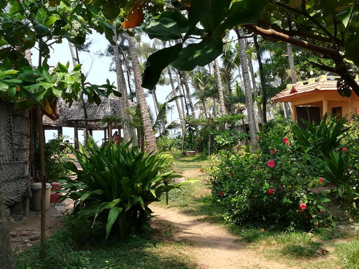 Sukriti Beach Resort Varkala Εξωτερικό φωτογραφία