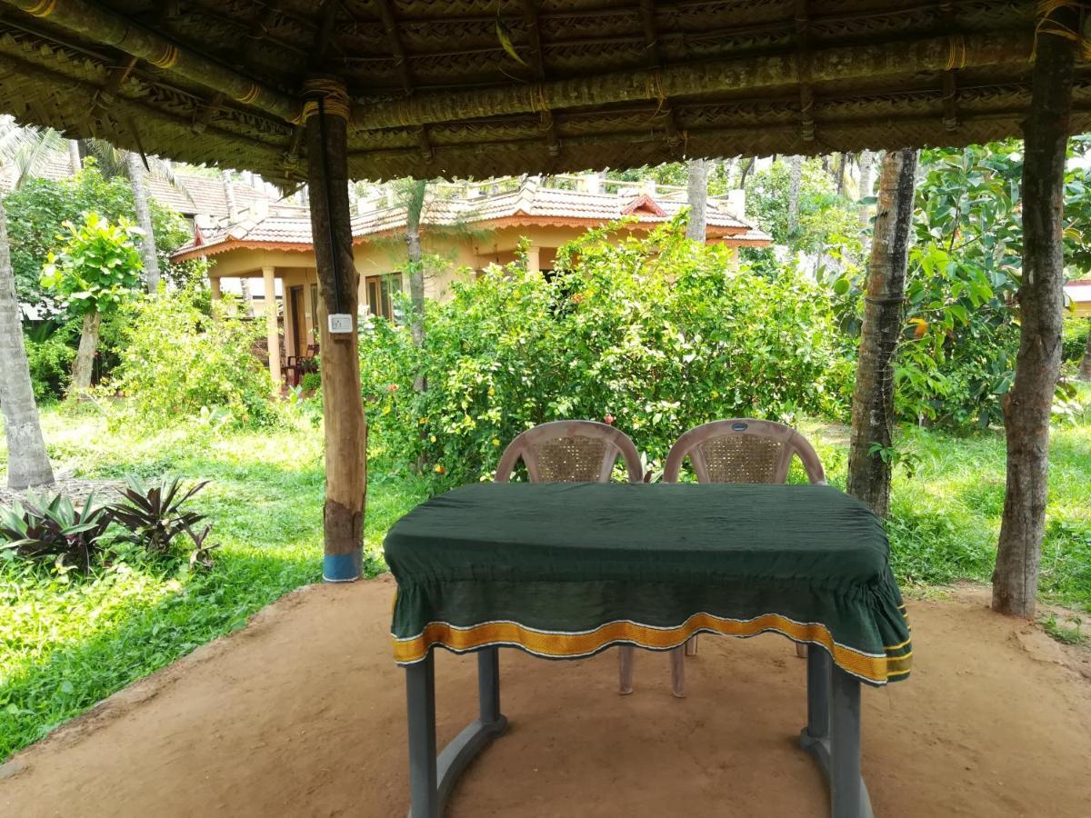Sukriti Beach Resort Varkala Εξωτερικό φωτογραφία