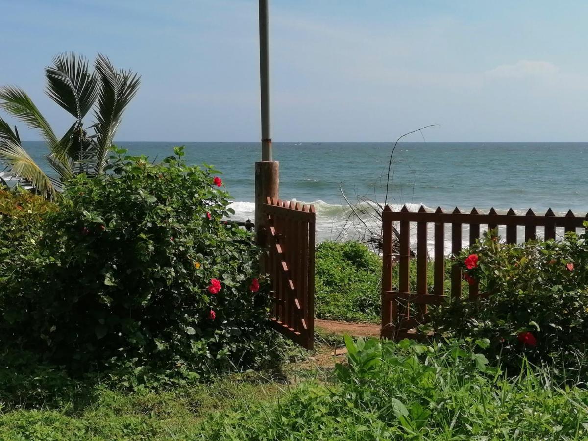 Sukriti Beach Resort Varkala Εξωτερικό φωτογραφία