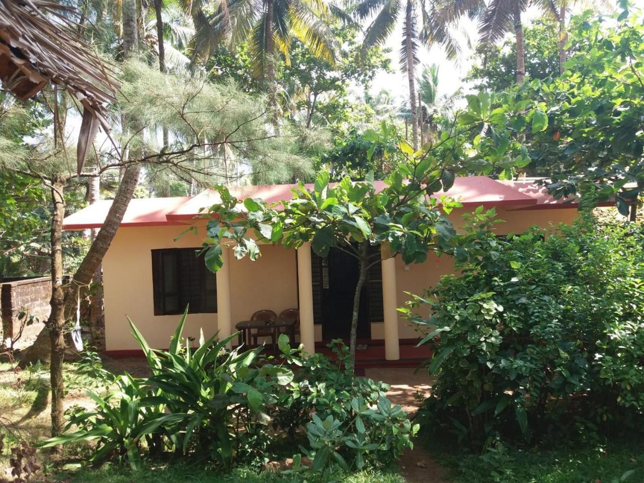 Sukriti Beach Resort Varkala Εξωτερικό φωτογραφία