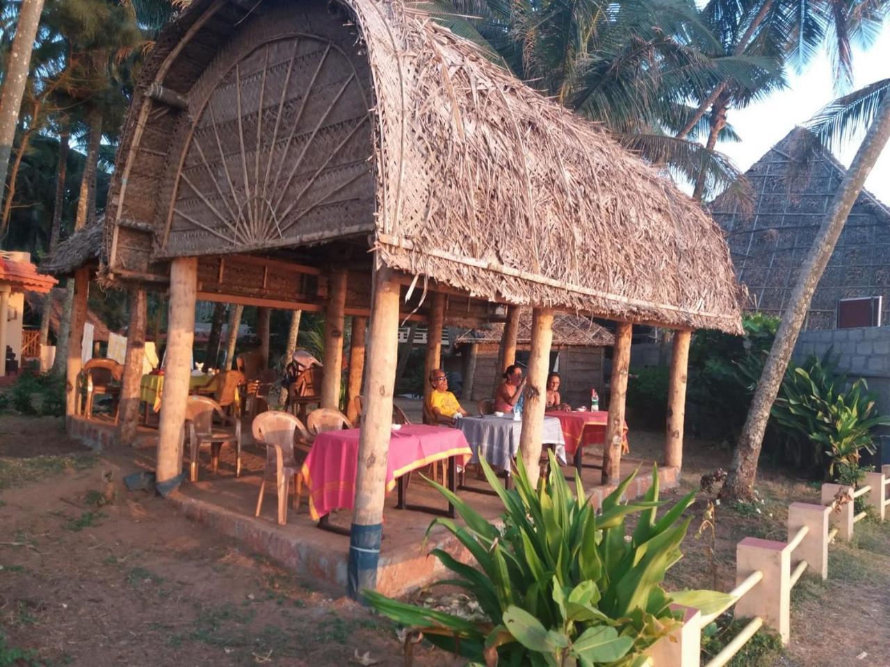 Sukriti Beach Resort Varkala Εξωτερικό φωτογραφία